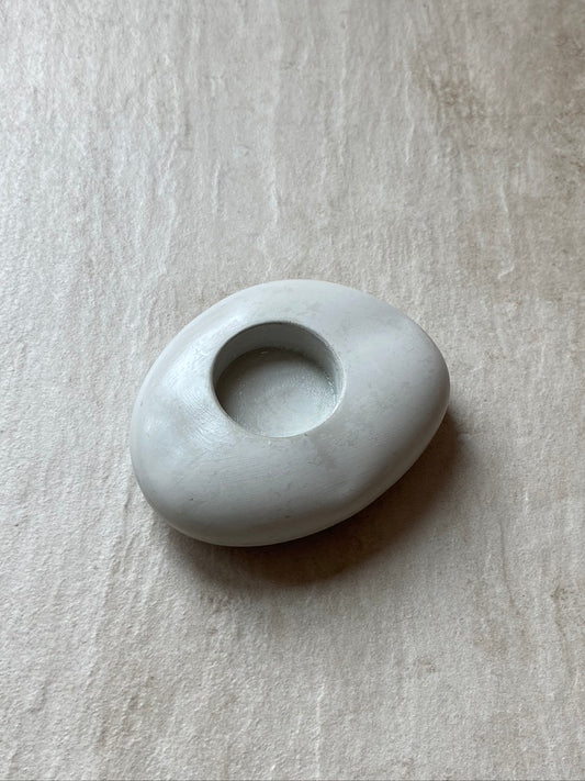 CONCRETE TEALIGHT VESSEL