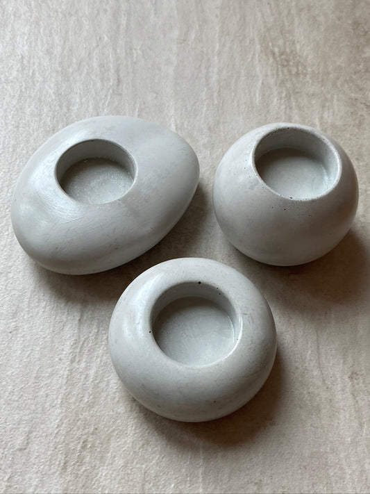 CONCRETE TEALIGHT VESSEL