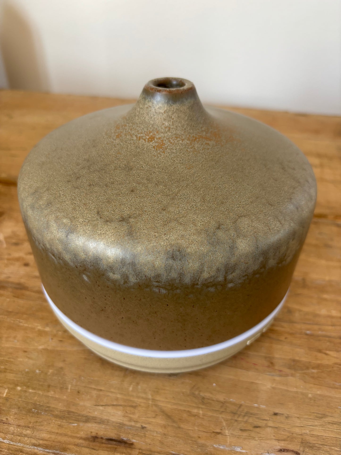 CERAMIC ESSENTIAL OIL DIFFUSER