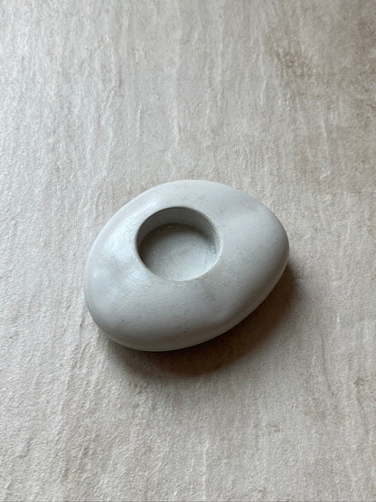 CONCRETE TEALIGHT VESSEL
